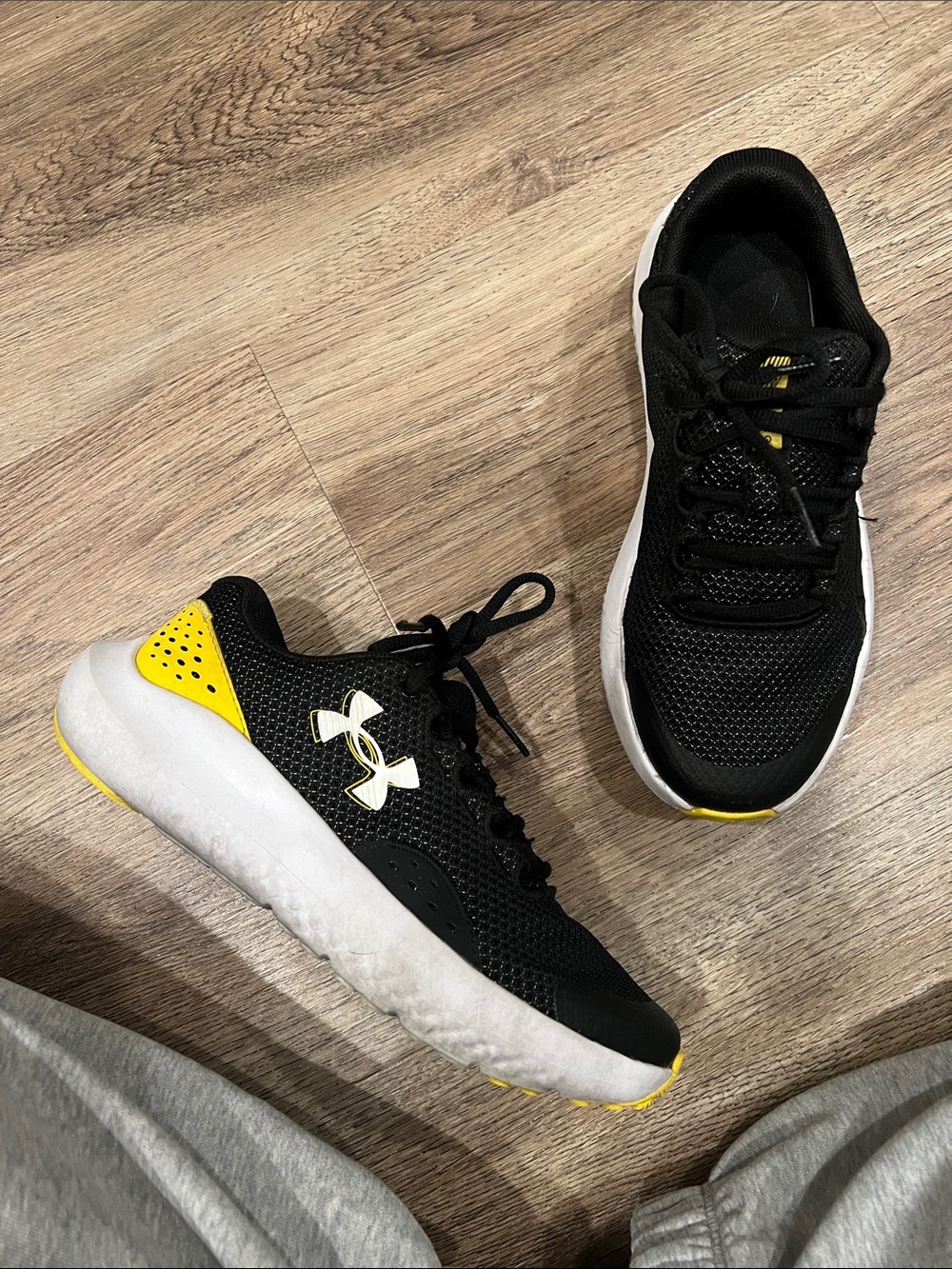 Under Armour Kids Black and Yellow Mesh Athletic Sneakers